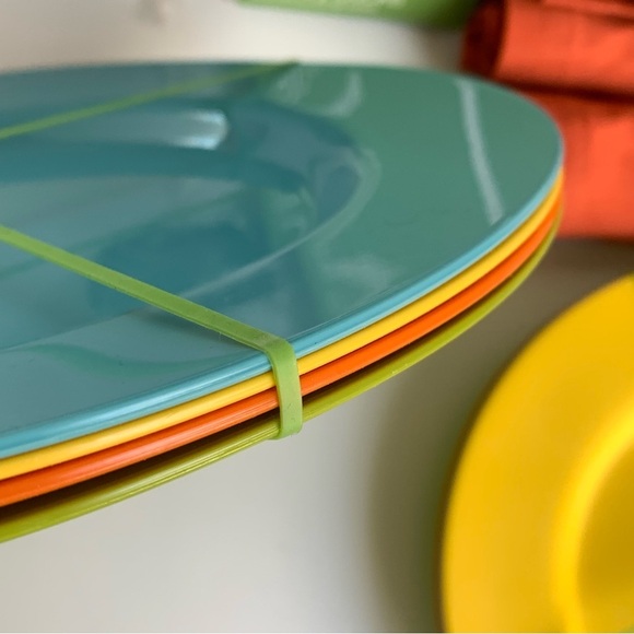 Crate & Barrel Insulated Cooler + Picnic Set + utensils Plates Fabric Napkins - Picture 4 of 13